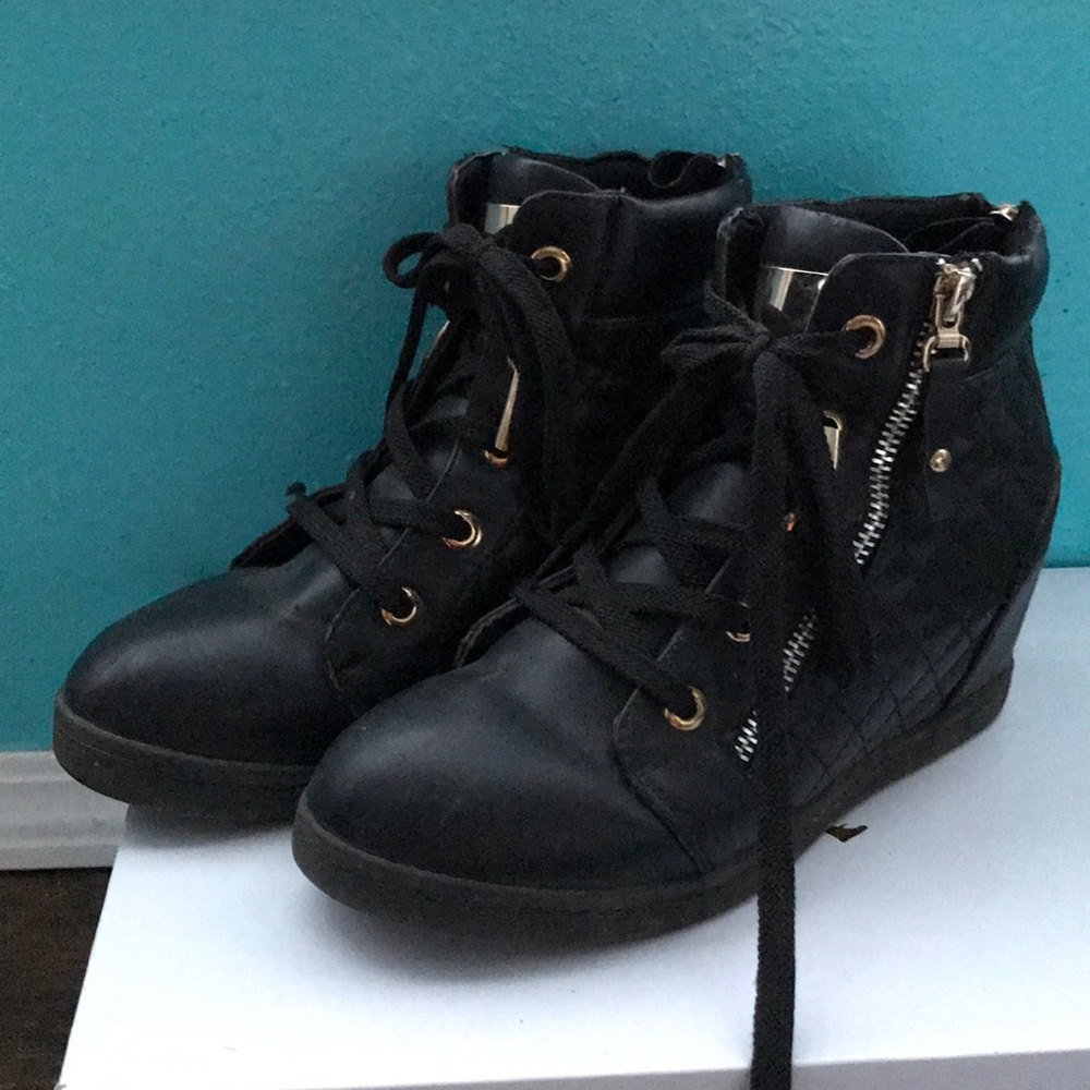 Black ankle sneaker boots